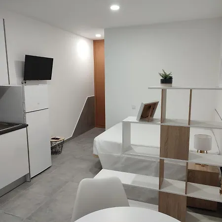 Penedo Grande Estudio アパート *